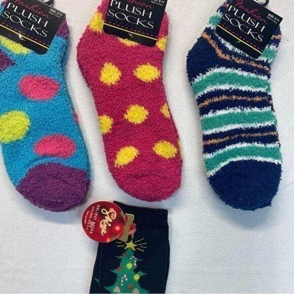 Fuzzy Socks Bundle of 4 Pairs Cat and Multicolored New - Picture 2 of 9